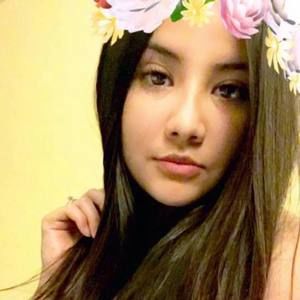 Meet your Posher, Beatriz